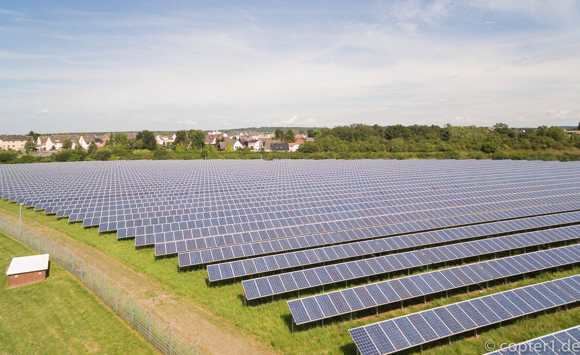 Luftaufnahme vom Solarpark Oberlar