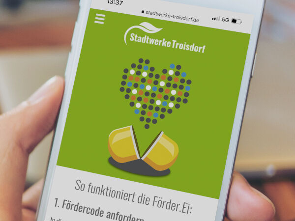 Handy in der Hand - Förderei Header